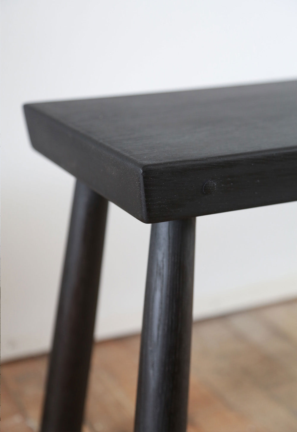 Pinned Leg Bench