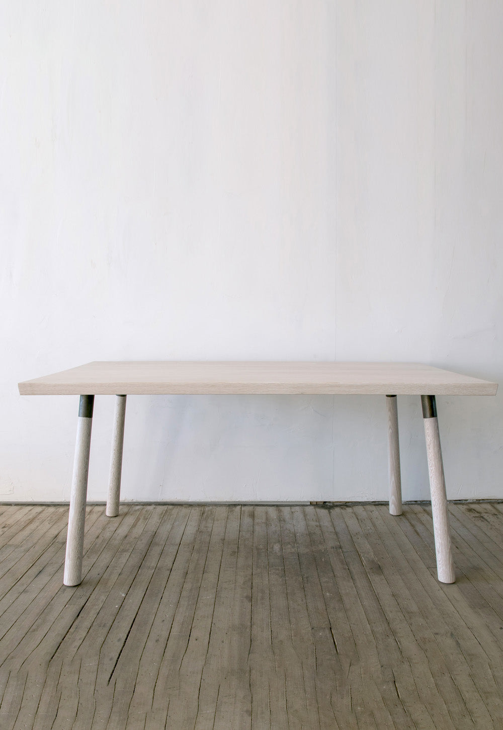 Splay Leg Table